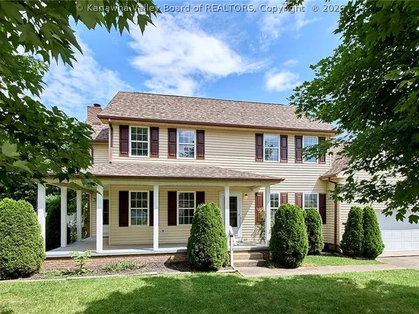 21 Christopher Dr, Hurricane, WV 25526