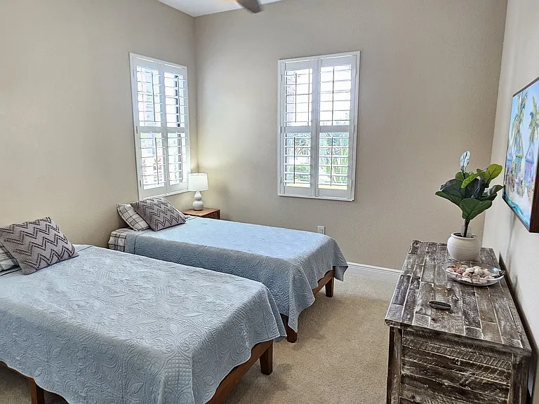 10361 Crooked Creek Dr — Photo 43