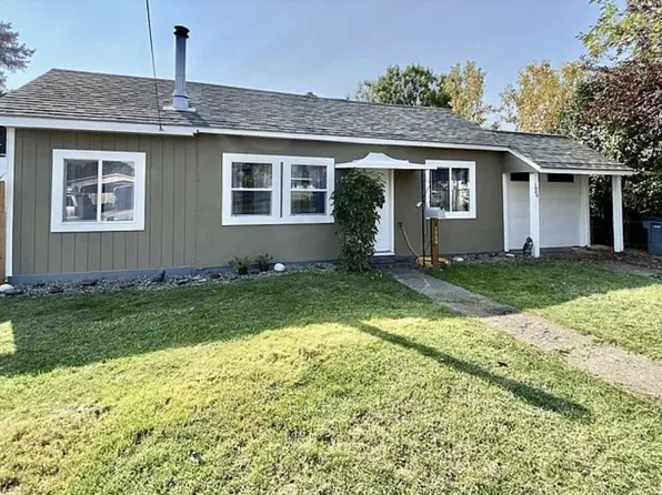 1906 E N Ave, La Grande, OR 97850
