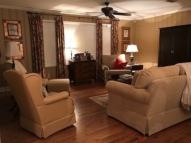 2nd image of 604 Peachtree St