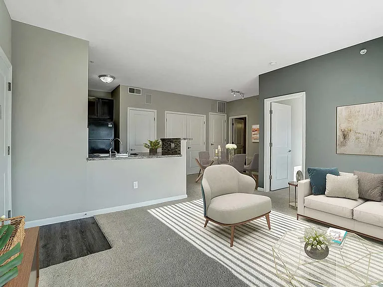 Madison Park — Photo 12