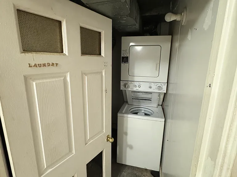 130 Grand St #BASEMENT — Photo 5