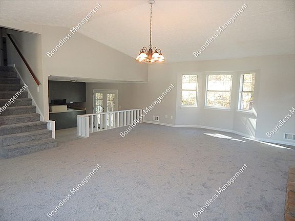 4th image of 7153 Woodland Cir