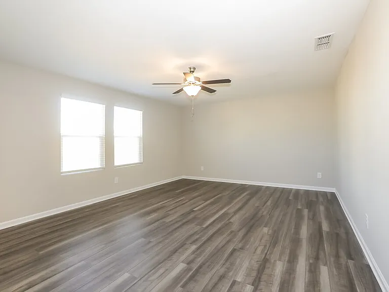 3964 Kendrick Cir — Photo 11