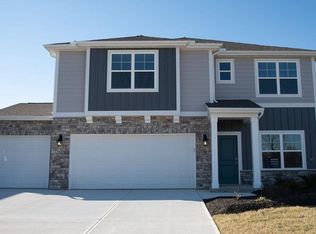 3679 Heritage Farm Ln, Amelia, OH 45102