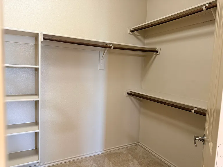 1716 Deer Crossing Dr — Photo 22