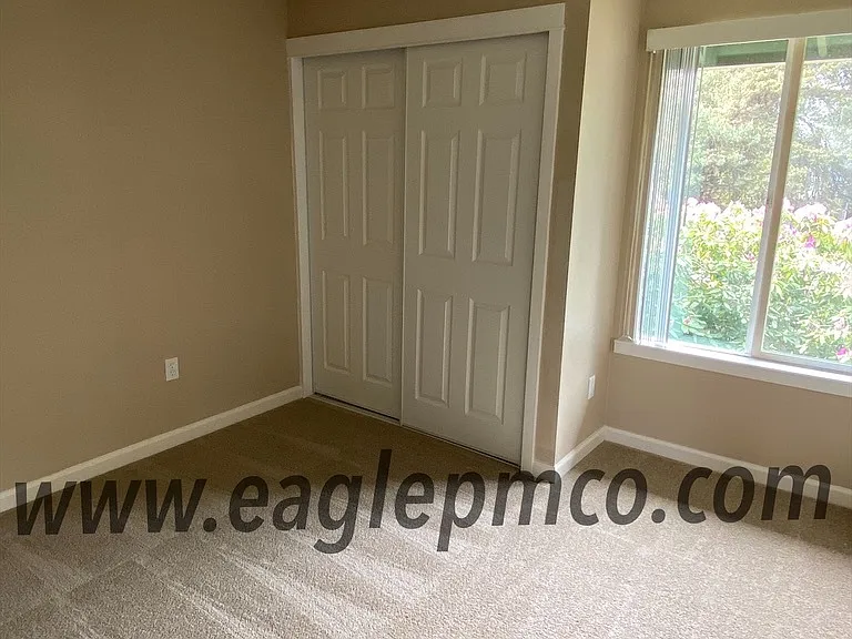 12486 SE 60th Ct #B — Photo 16