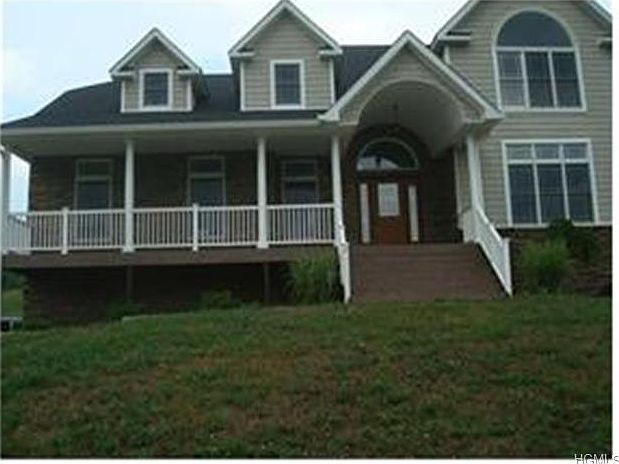 1st image of 8 Custer Ct