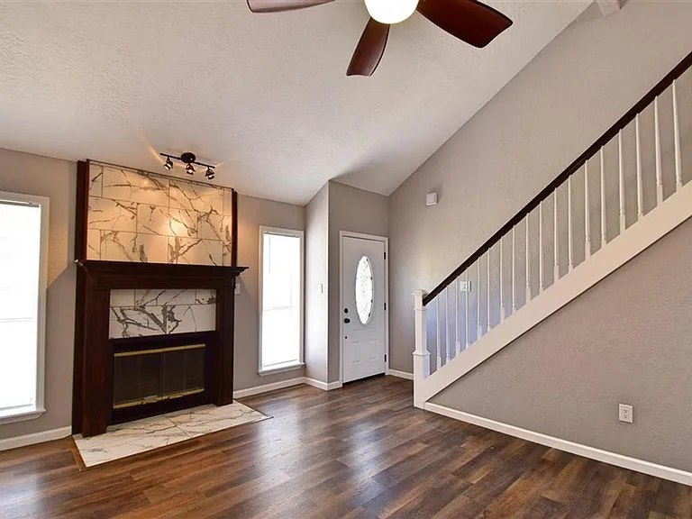 4912 SE Hardin Ave — Photo 3