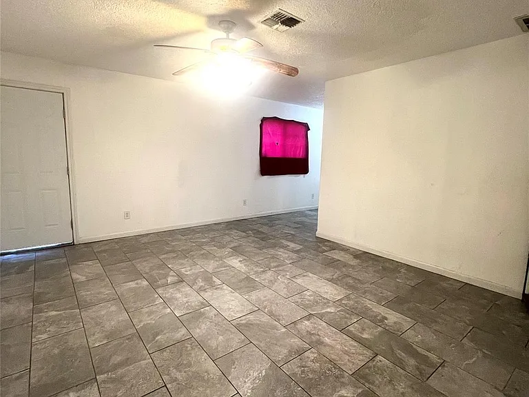 10515 Sagewind Dr — Photo 16