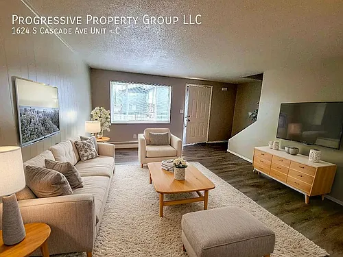 1624 S Cascade Ave #C Photo 1