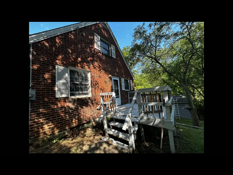 6625 Library Rd