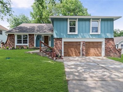 8900 E 81st St, Raytown, MO, 64138