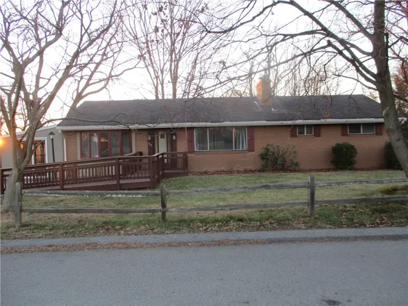 135 Orchard Dr, Beaver, PA 15009