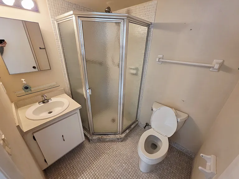 13721 Flora Pl #D — Photo 17