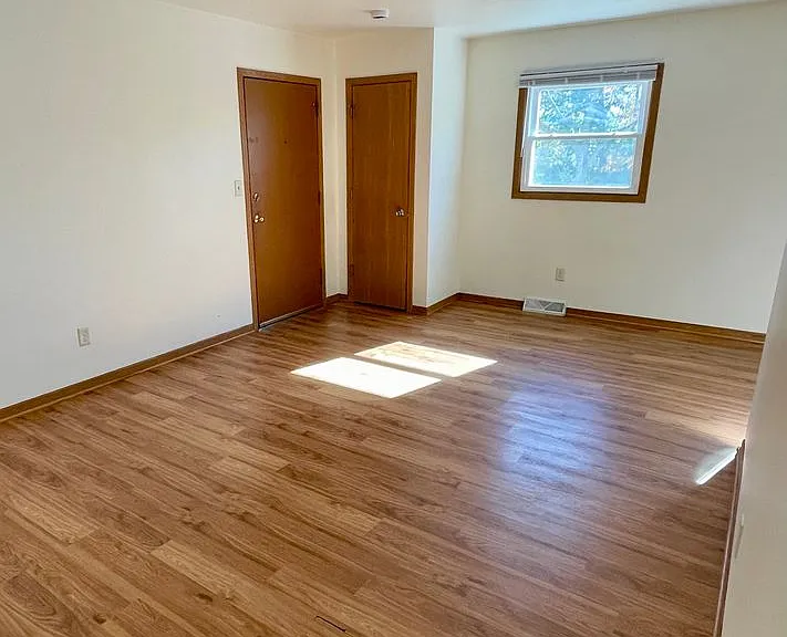 1808-1812 Morgan Dr — Photo 7