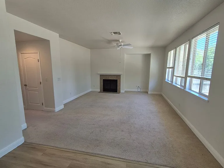 9835 Peters Ranch Way — Photo 24