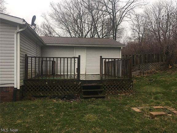 3rd image of 32 Ohio Ave