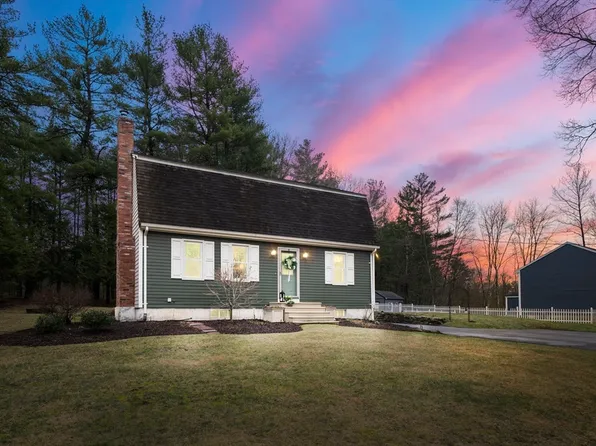 165 Worcester St, Taunton, MA 02780