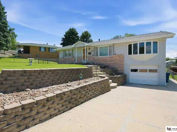 7212 S 41st Ave, Bellevue, NE 68147
