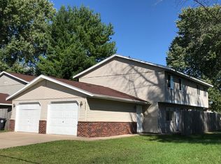 2015 Miller St, La Crosse, WI 54601