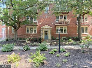 1407 E Abingdon Dr APT 4, Alexandria, VA 22314