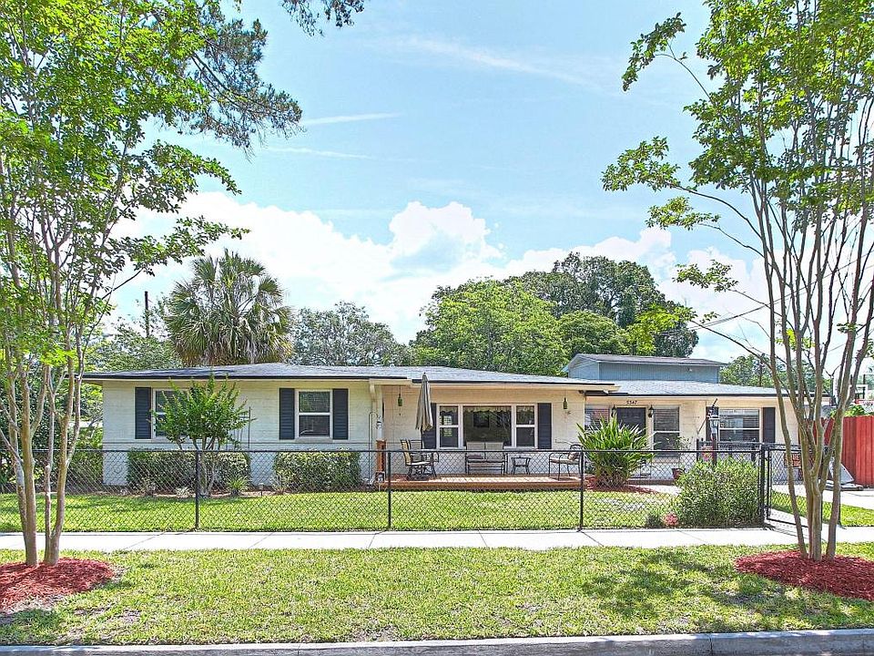 1st image of 5347 Della Robbia Way