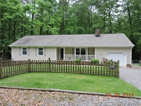 6856 Freedom Goode Rd, Gloucester, VA 23061