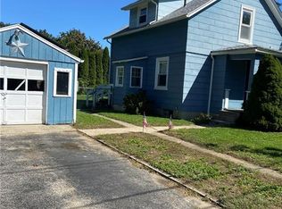 36 Dock Rd, Uncasville, CT 06382