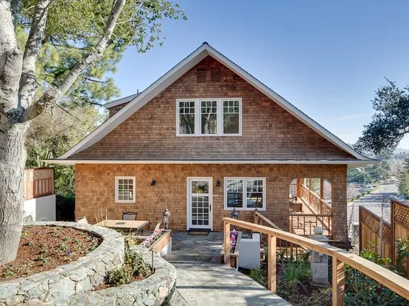 146 Locust Ave, Larkspur, CA 94939