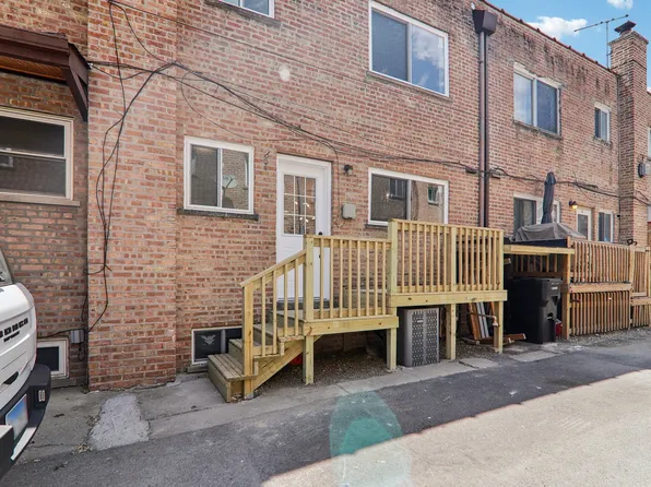 4322 N Kedvale Ave APT D, Chicago, IL 60641