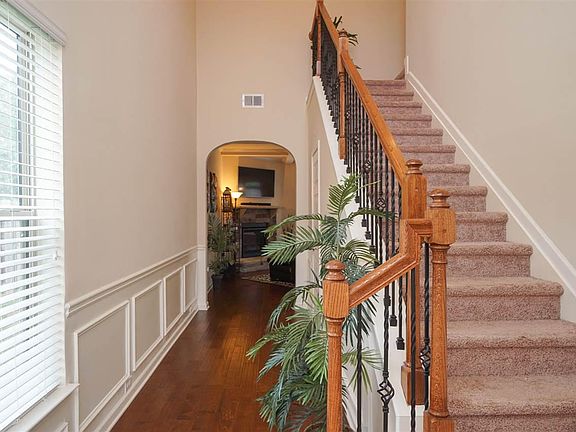 4th image of 254 Heatherwood Ln