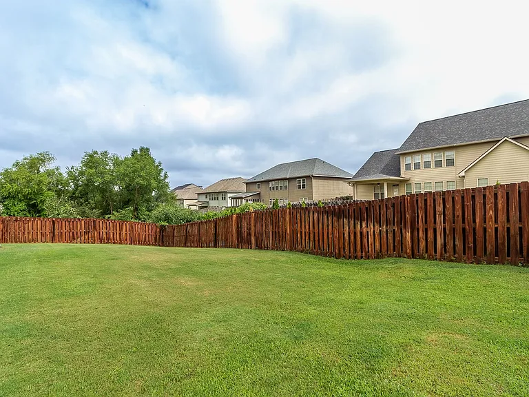 509 Hardwick Ct — Photo 38