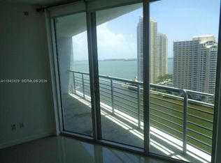 325 Biscayne Blvd #2417, Miami, FL 33130