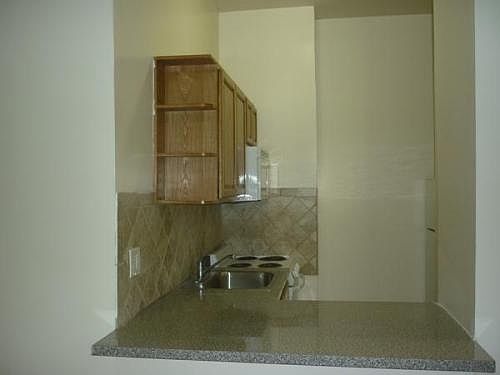 3rd image of 610 W 141st St APT 1D