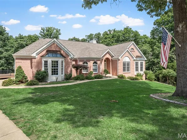 769 Old Colony Rd, Defiance, MO 63341