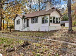 905 Reid School Rd, Taylors, SC 29687