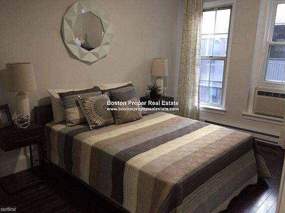 48 Clearway St. #1 Boston - Back Bay Unit Photo 3