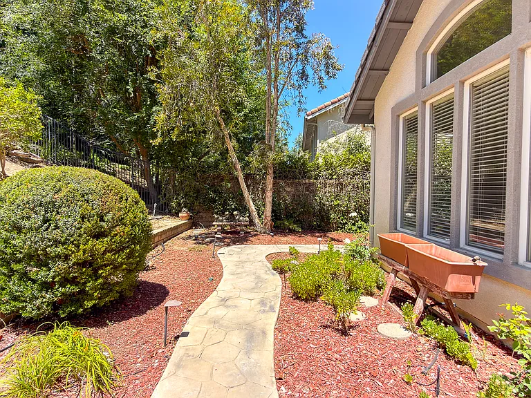 1775 Red Robin Pl — Photo 38