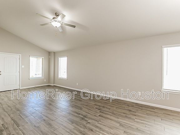 5th image of 9961 Tammy Ln