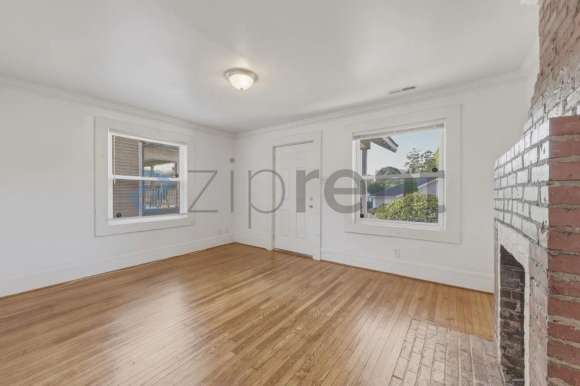 2 bed, 770 sqft, $1,850 — Photo 4