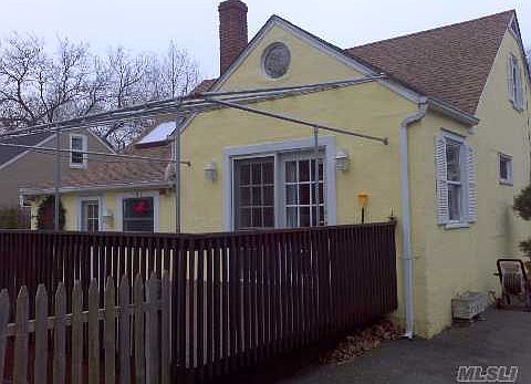 1st image of 462 Pine Dr