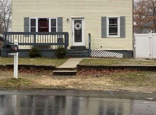 36 Birch St, Wyandanch, NY 11798