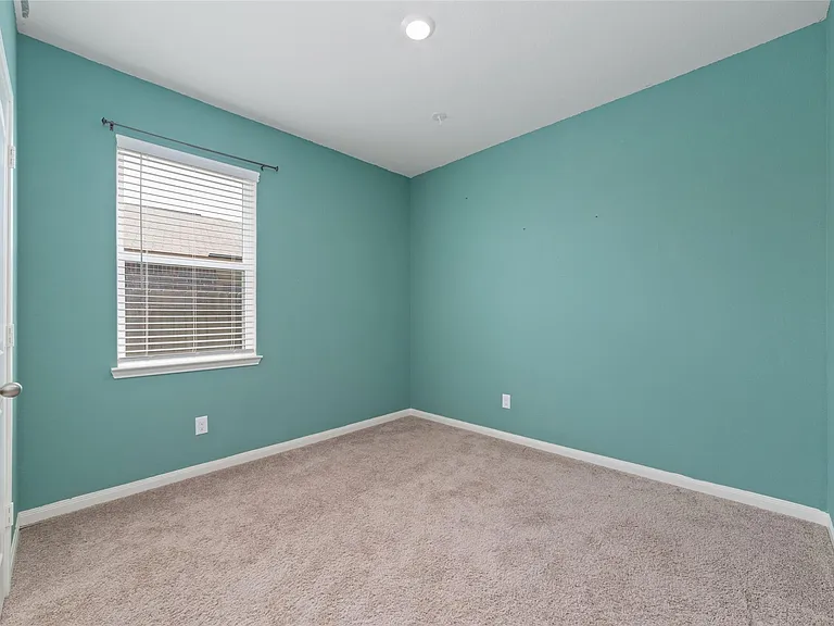 3000 Iron Woods Dr — Photo 5