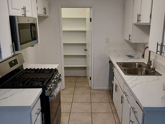 2nd image of 7551 Franklin St APT 10