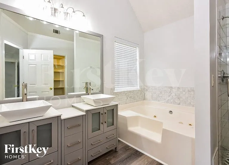 4615 Galleon Xing — Photo 14