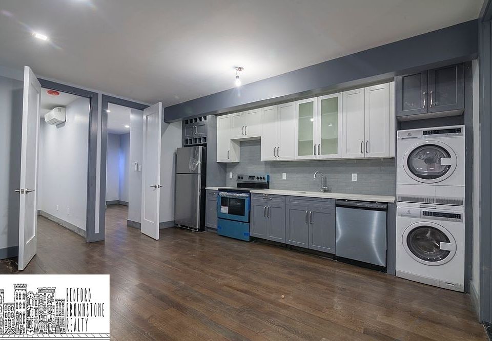 1st image of 589 Washington Ave #1