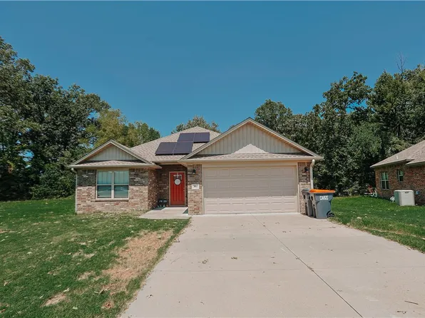 804 S Pittsburg Ave, Russellville, AR 72802