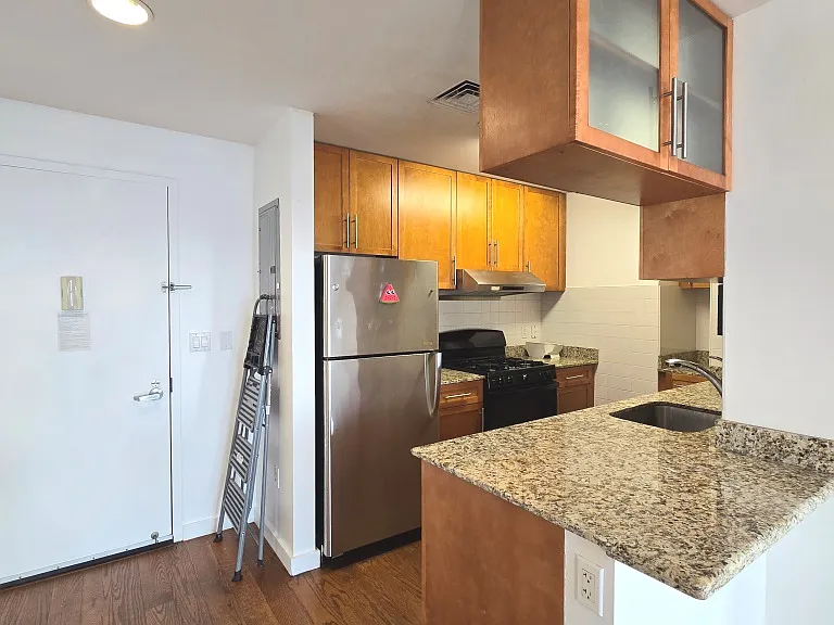 4026 College Point Blvd #10B — Photo 2