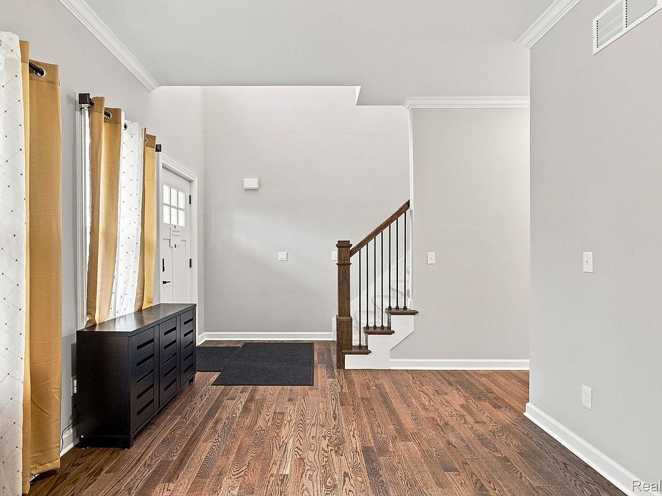 6149 Woodridge Ln, photo 8